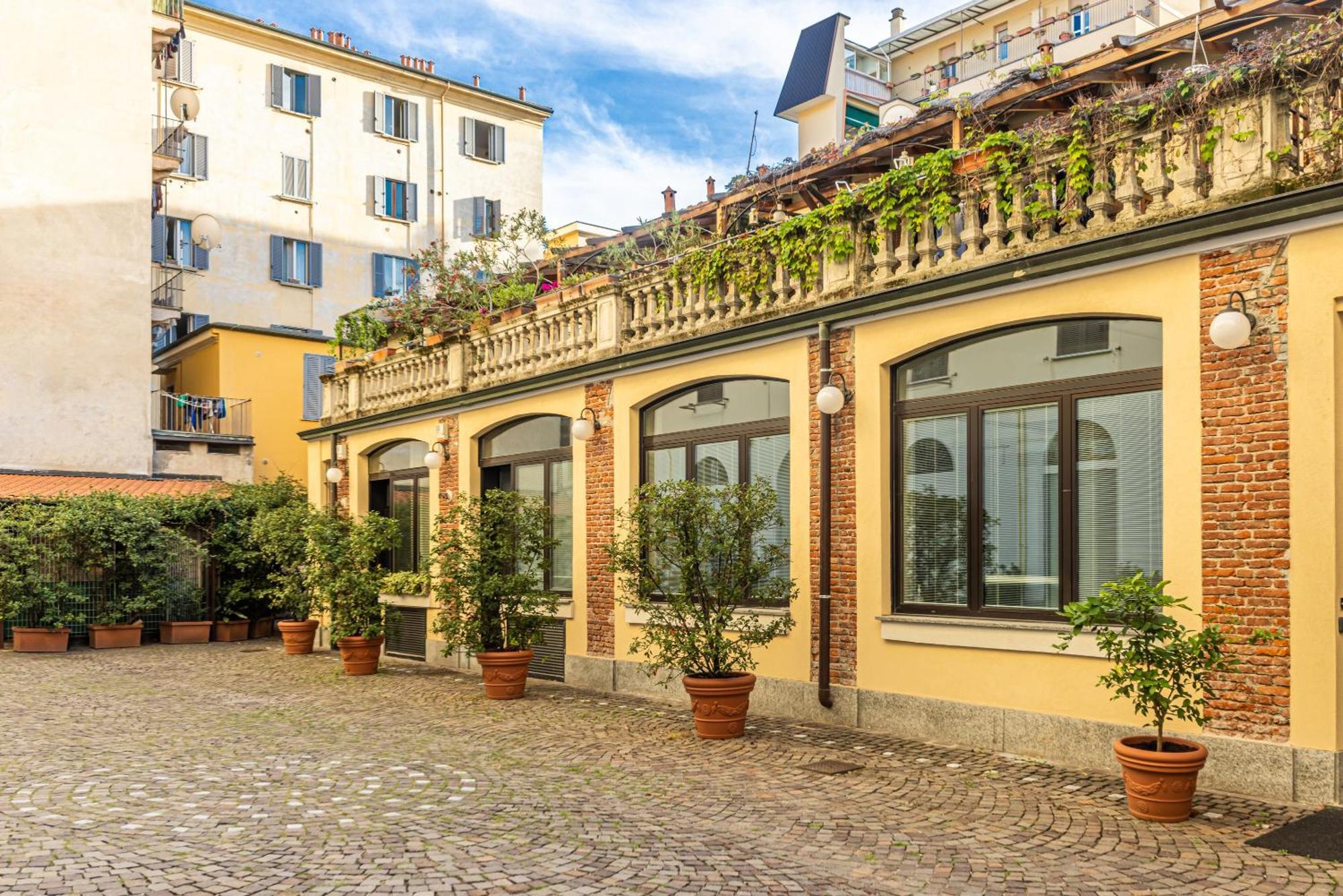 Free Parking Duomo-Porta Romana "Casa Del Pittore" Mediolan Zewnętrze zdjęcie